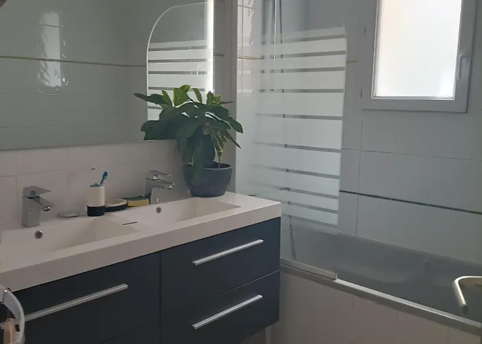 Calme Dans Maison A La Campagne